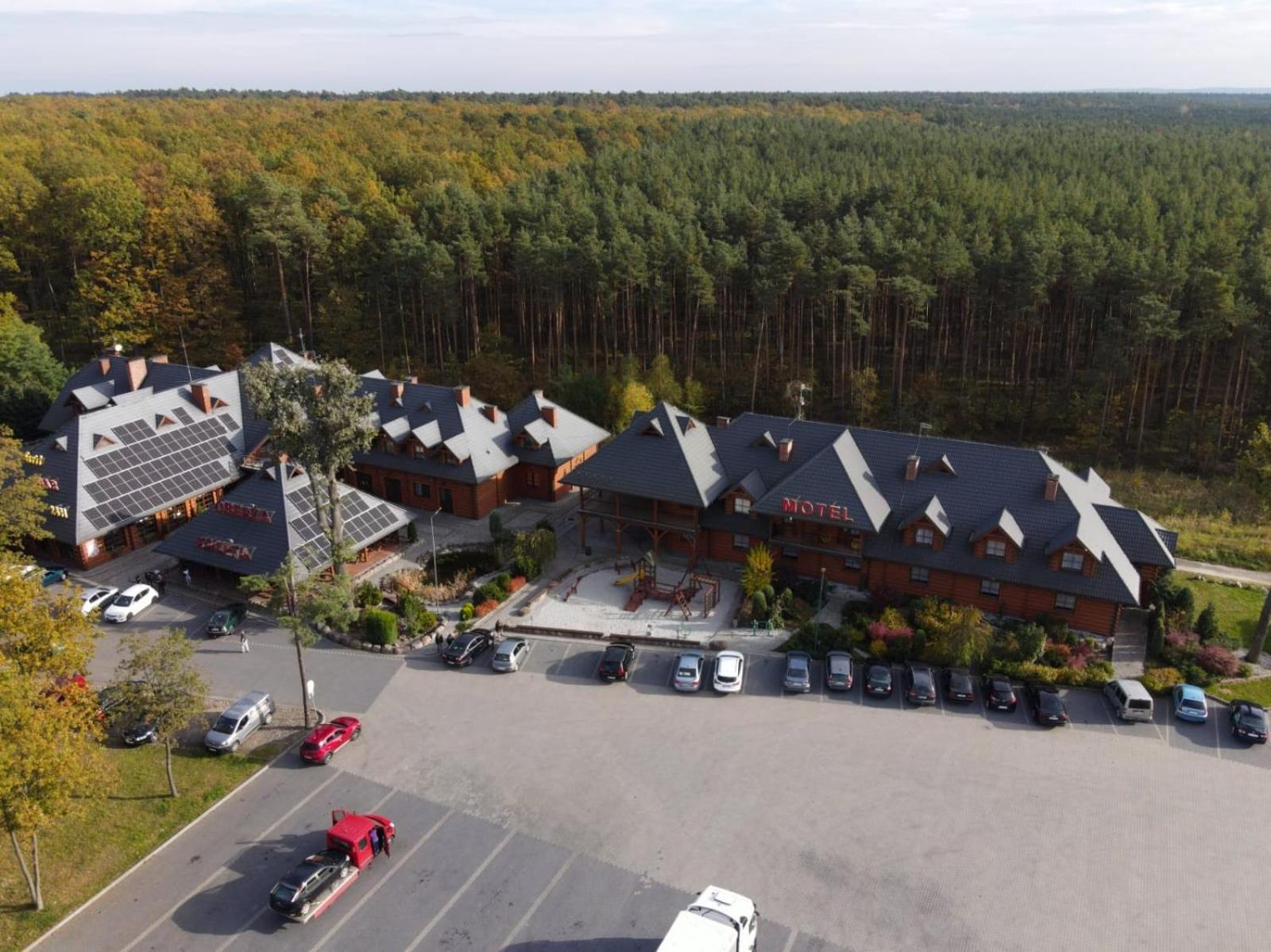 Oberza Knieja Motel *